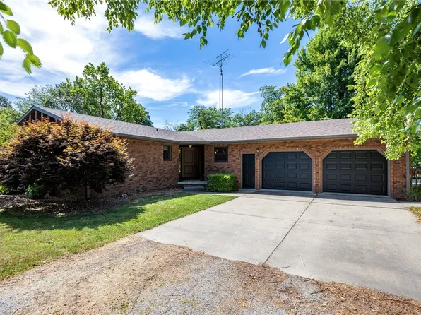 9203 E 1250th Ave, Louisville, IL 62401