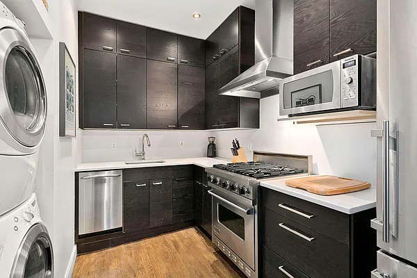 Sold by Corcoran | media 16