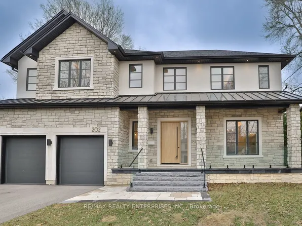 202 Queen St W, Pt Credit, ON L5H 1L6