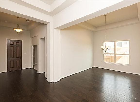 3rd image of 6149 Lake Teravista Way