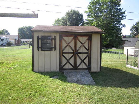 4th image of 1159 Vivian Ave