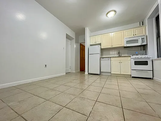 Rented by Building Equity Real Estate LLC | media 12