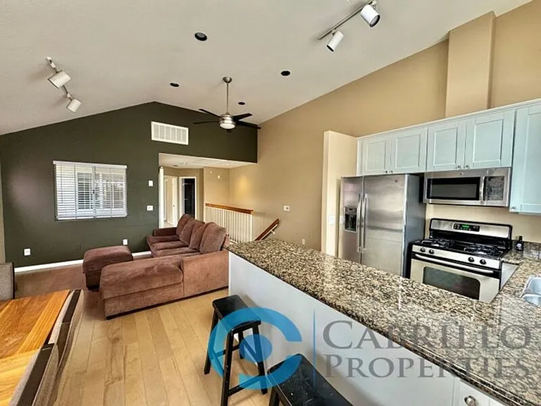 1070 Felspar St #1 — Photo 9