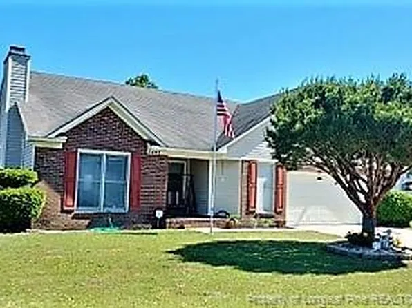 5442 Biscoe St, Hope Mills, NC 28348