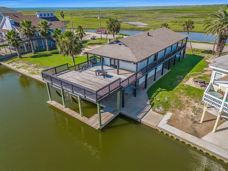 4907 Jolly Roger Rd