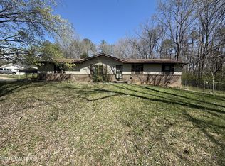 6200 Maloneyville Rd, Corryton, TN 37721