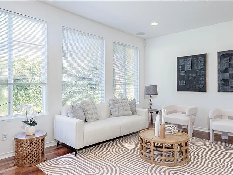 7371 Siena Dr — Photo 11