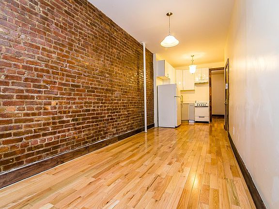 2nd image of 248 Stockholm St APT 4R