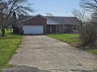 174 Maple Rd, La Grange, KY 40031