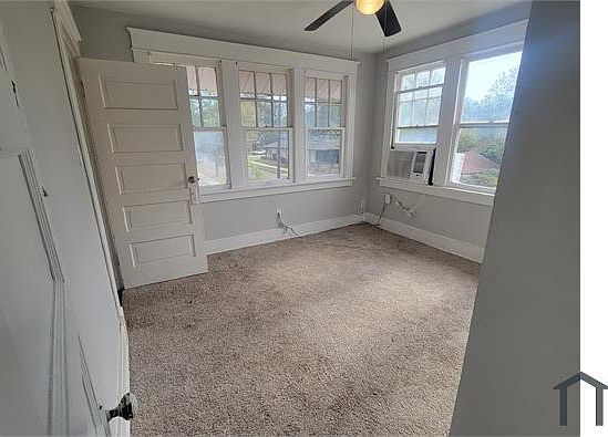 2nd image of 1923 S Izard St #B