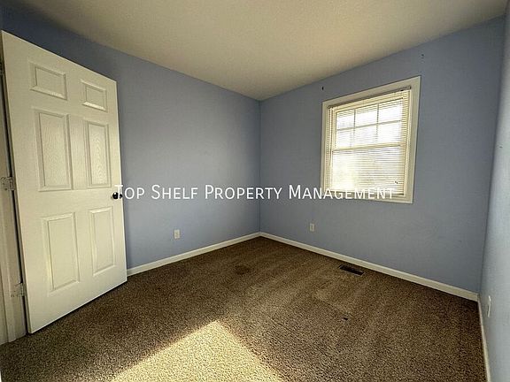 5th image of 1526 W Euclid Ave