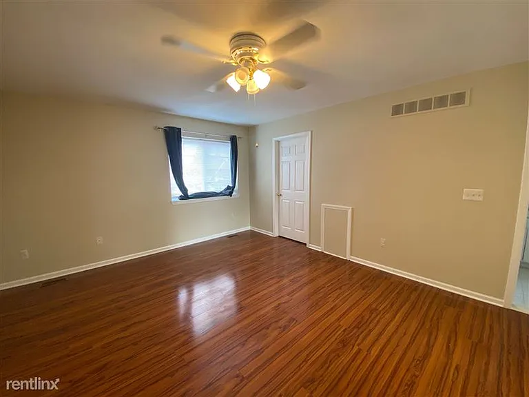 6710 Summerdale Ct E — Photo 20