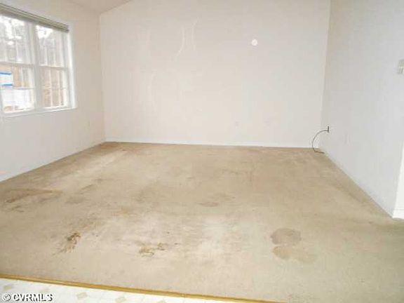 2nd image of 2500 Johnson Pl