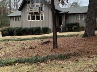 1221 Edinborough Ln, Vestavia, AL 35226