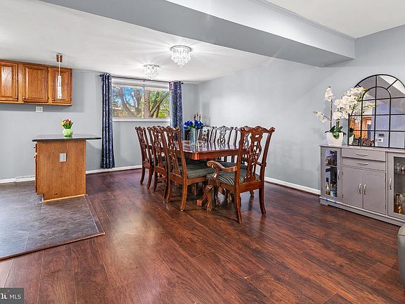 5th image of 2428 Forest Green Rd