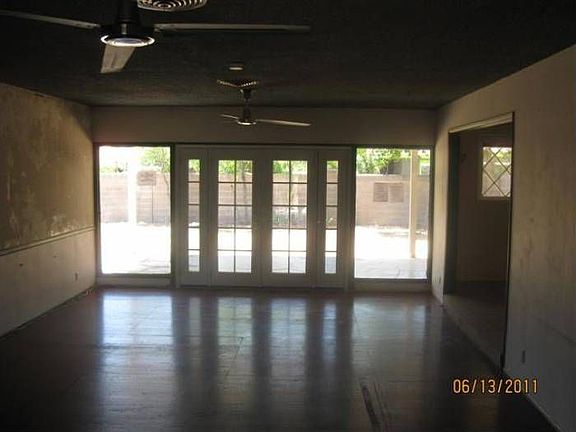 3rd image of 550 Bracken Ave