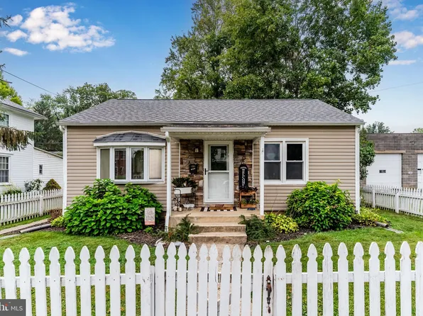 130 Cedar St, Carlisle, PA 17013