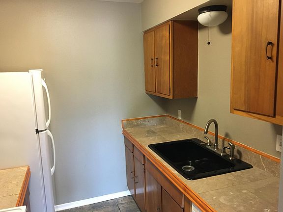 5th image of 1803 W Gramercy Pl APT 3C