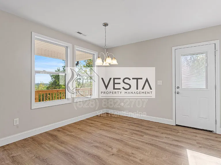 474 Hague Dr — Photo 11