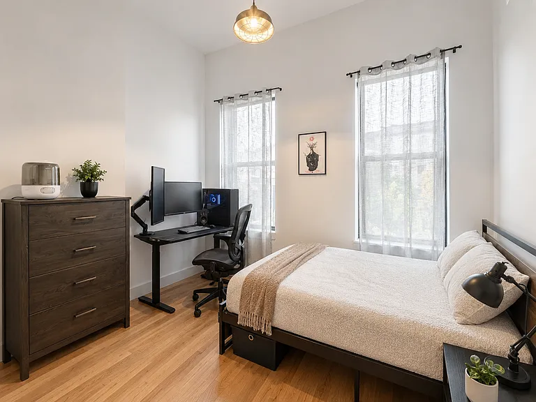 1819 Grove St #3R — Photo 9