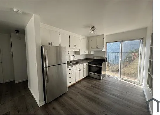 2 bed, 700 sqft, $2,625 — Photo 4