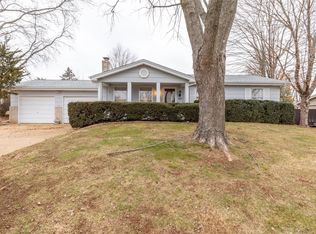 717 Smith St, Farmington, MO 63640