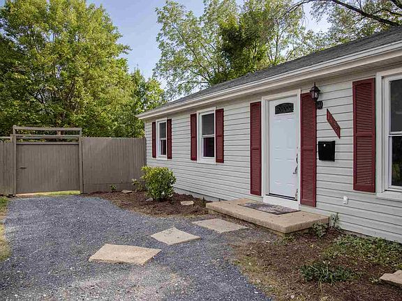 2nd image of 1438 Crawford Ave