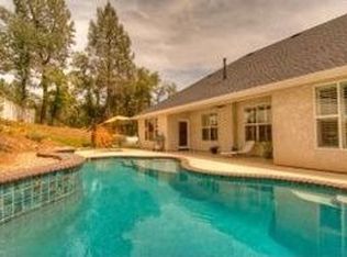 10320 White Star Rd, Redding, CA 96001