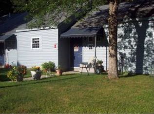 27 Riverbend Dr APT 3, Newport, NH 03773