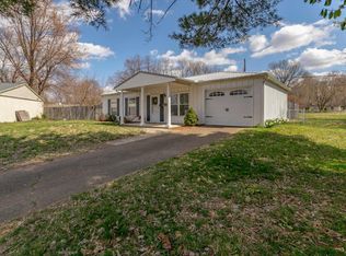 300 Greenleaf Dr, Evansville, IN