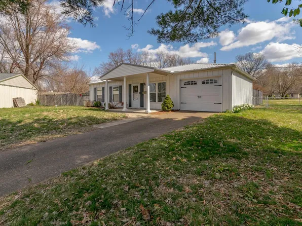 300 Greenleaf Dr, Evansville, IN 47710