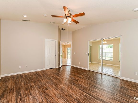 5th image of 306 NE 17th Pl