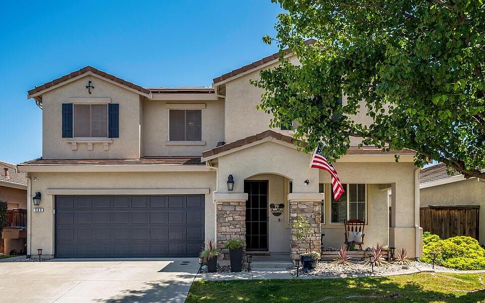 1st image of 595 Tara Bella Dr