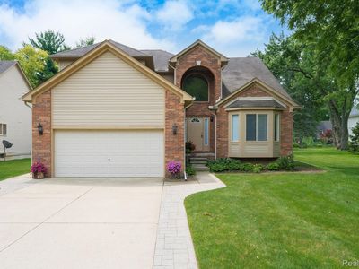 230 E Elizabeth St, Lake Orion, MI, 48362