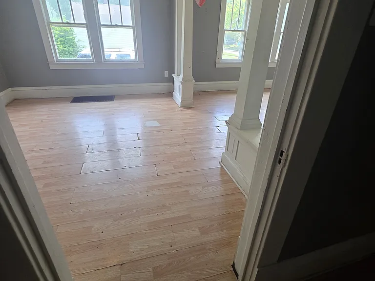 1303 E Hickory St — Photo 50