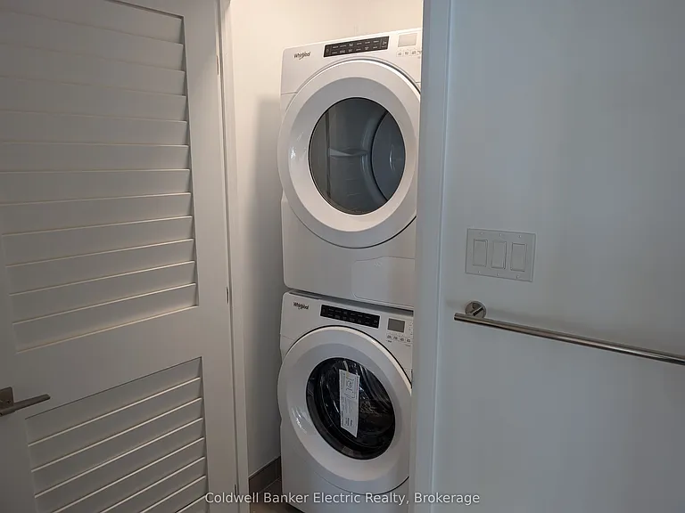 195 Hunter St E #802 — Photo 16