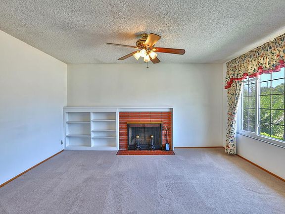 4th image of 467 Chinook Ln