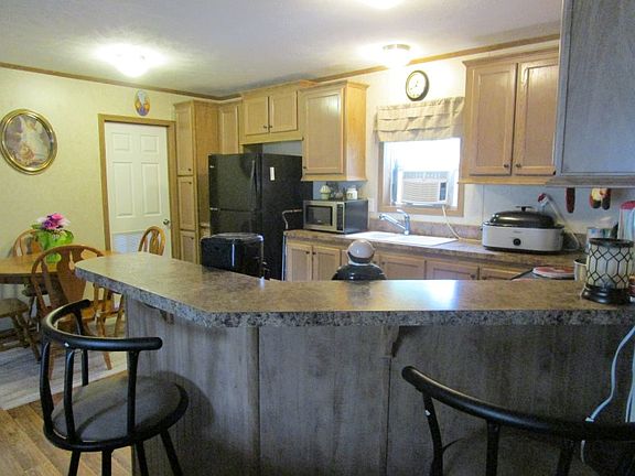 4th image of 79 Portland Way