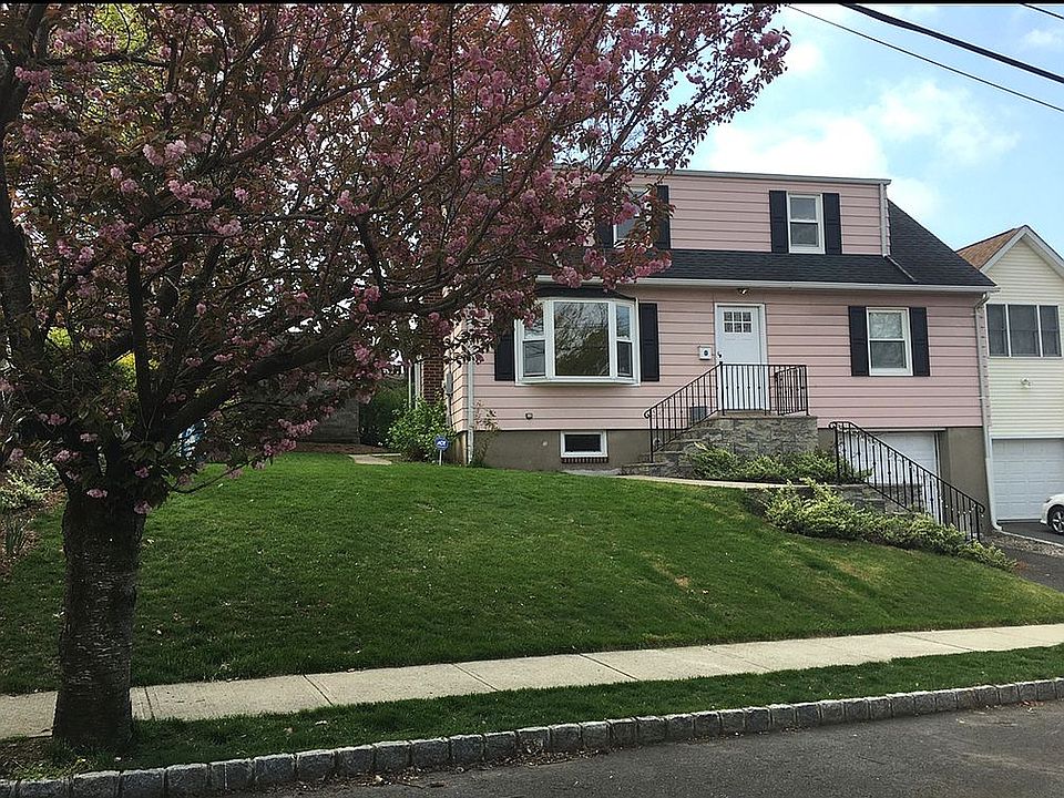 1st image of 112-114 Baldwin Pl