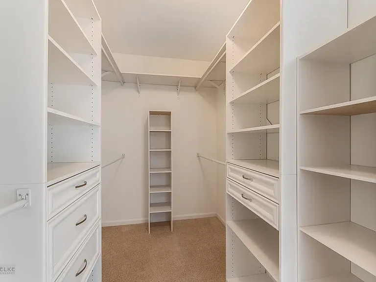 3220 Cool Springs Ct — Photo 14