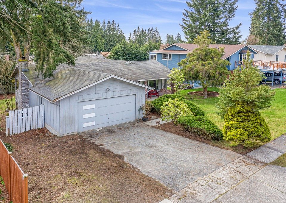1st image of 3804 190th Pl SW
