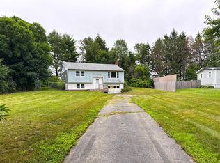 34 Sunset St, Thomaston, ME 04861