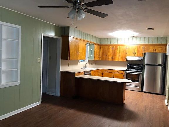 5th image of 2413 Arlington Pl