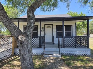 418 E Willis St, Odem, TX 78370