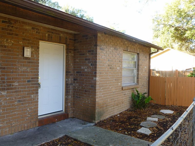 1st image of 6311 S Roberts Ave APT B