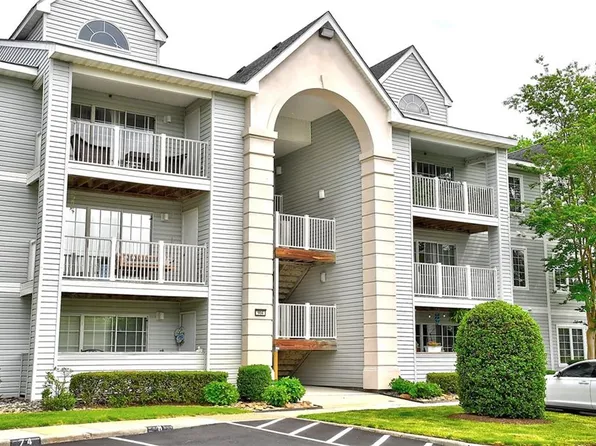904 Charnell Dr APT 201, Virginia Beach, VA 23451