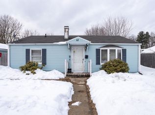 52 Vadnais St, Springfield, MA 01104