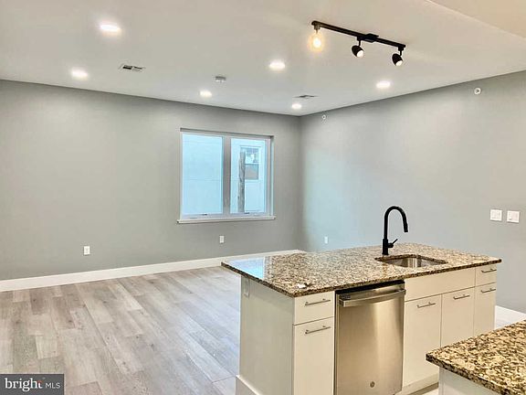 3rd image of 1812 Germantown Ave #3B
