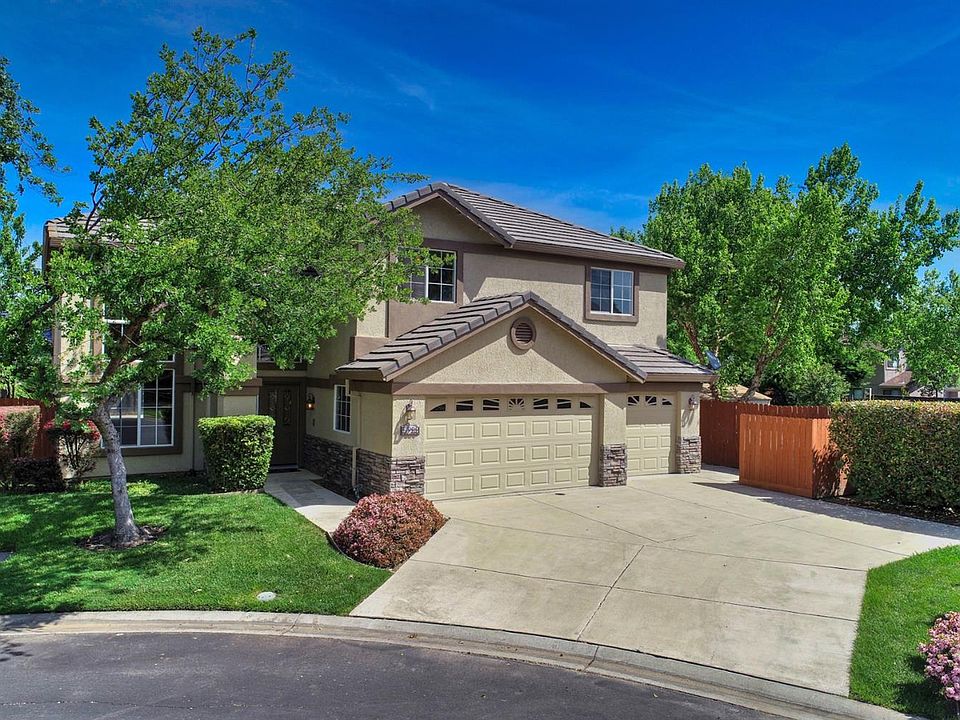 1st image of 5233 Wyndham Oak Ln