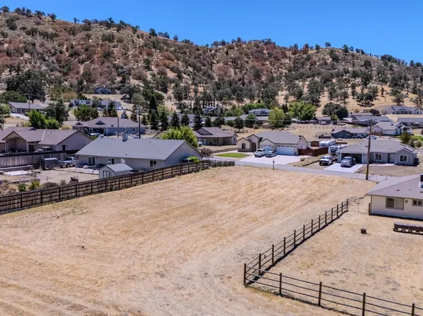 0 Buckpasser Pl Lot 27, Tehachapi, CA 93561